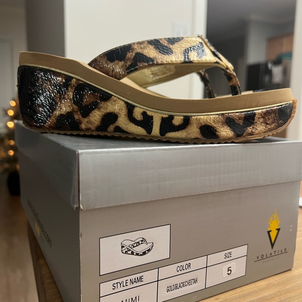 Volatile Gold Black Cheetah Sandals